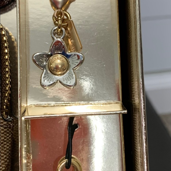 NWT Coach Wristlet & Charms Set - Picture 2 of 5
